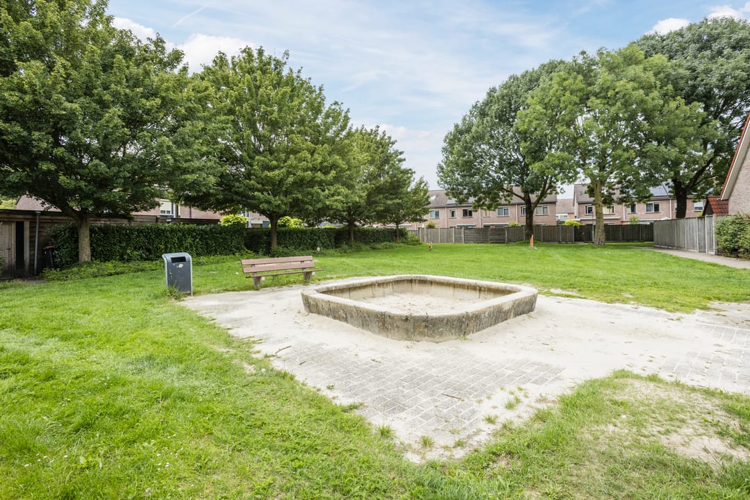 Photo 73 of Laan '40-'45 89