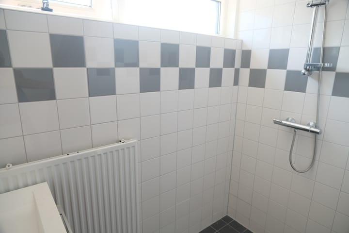 Photo 9 of Meeuwstraat 24