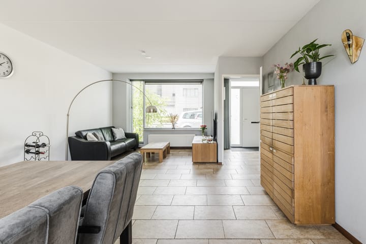 Foto 3 van Steve Bikostraat 29