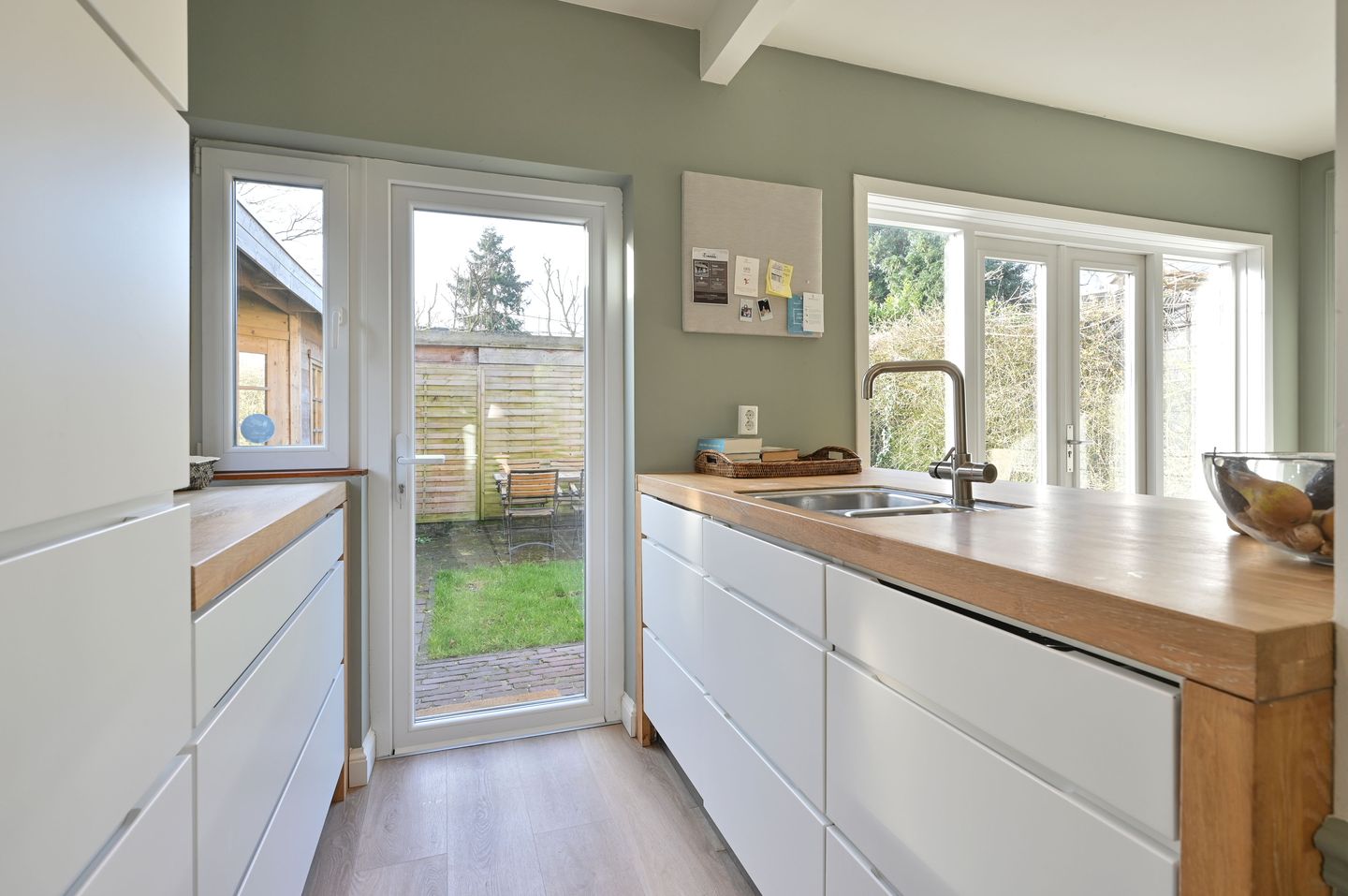 Foto 10 van Celebeslaan 1