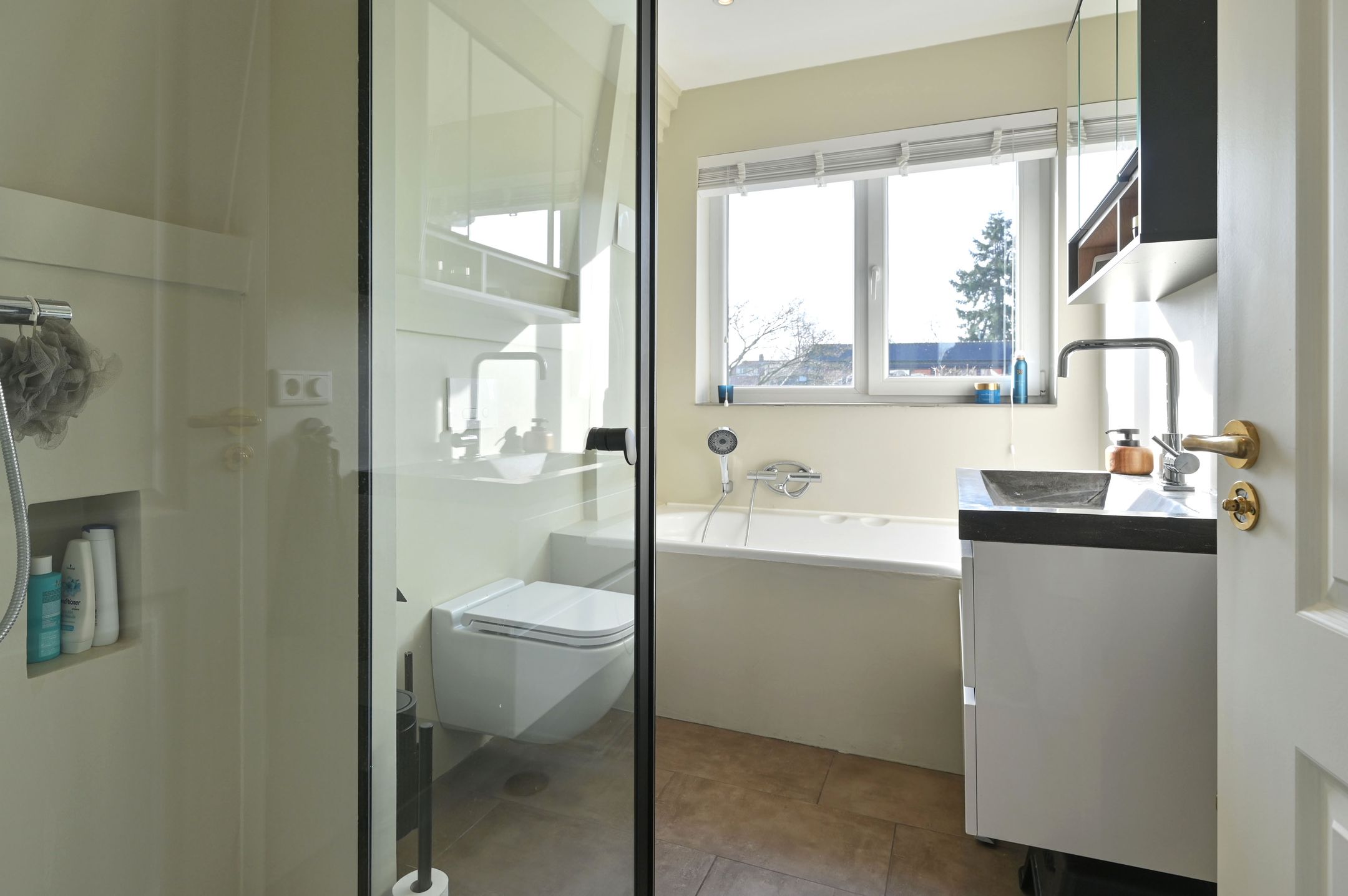 Foto 18 van Celebeslaan 1