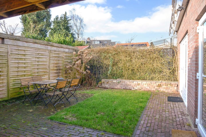 Foto 25 van Celebeslaan 1