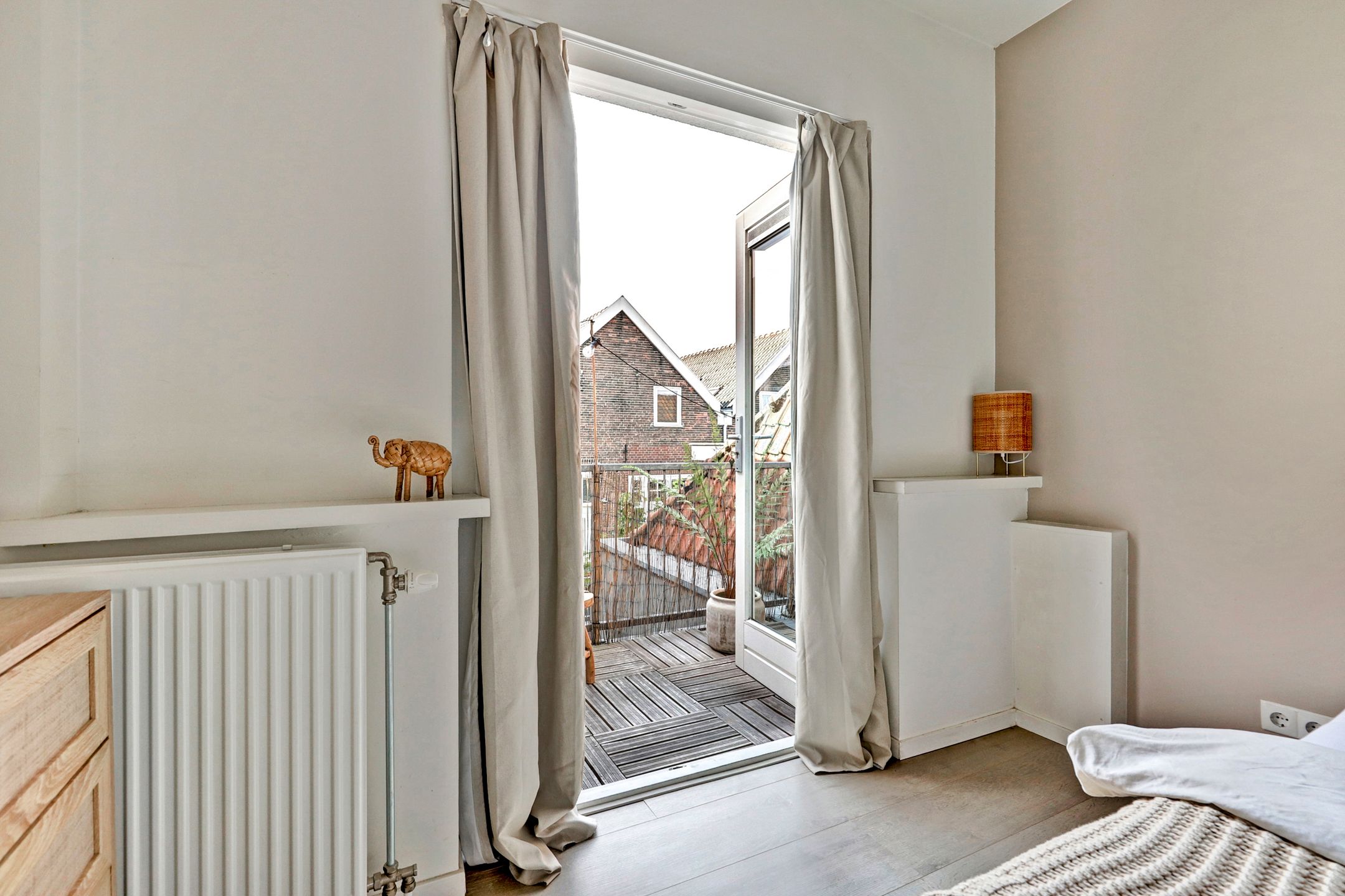 Foto 24 van Tweede Walstraat 31-B