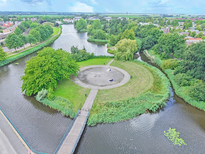 Foto 2 van Regenboog 31