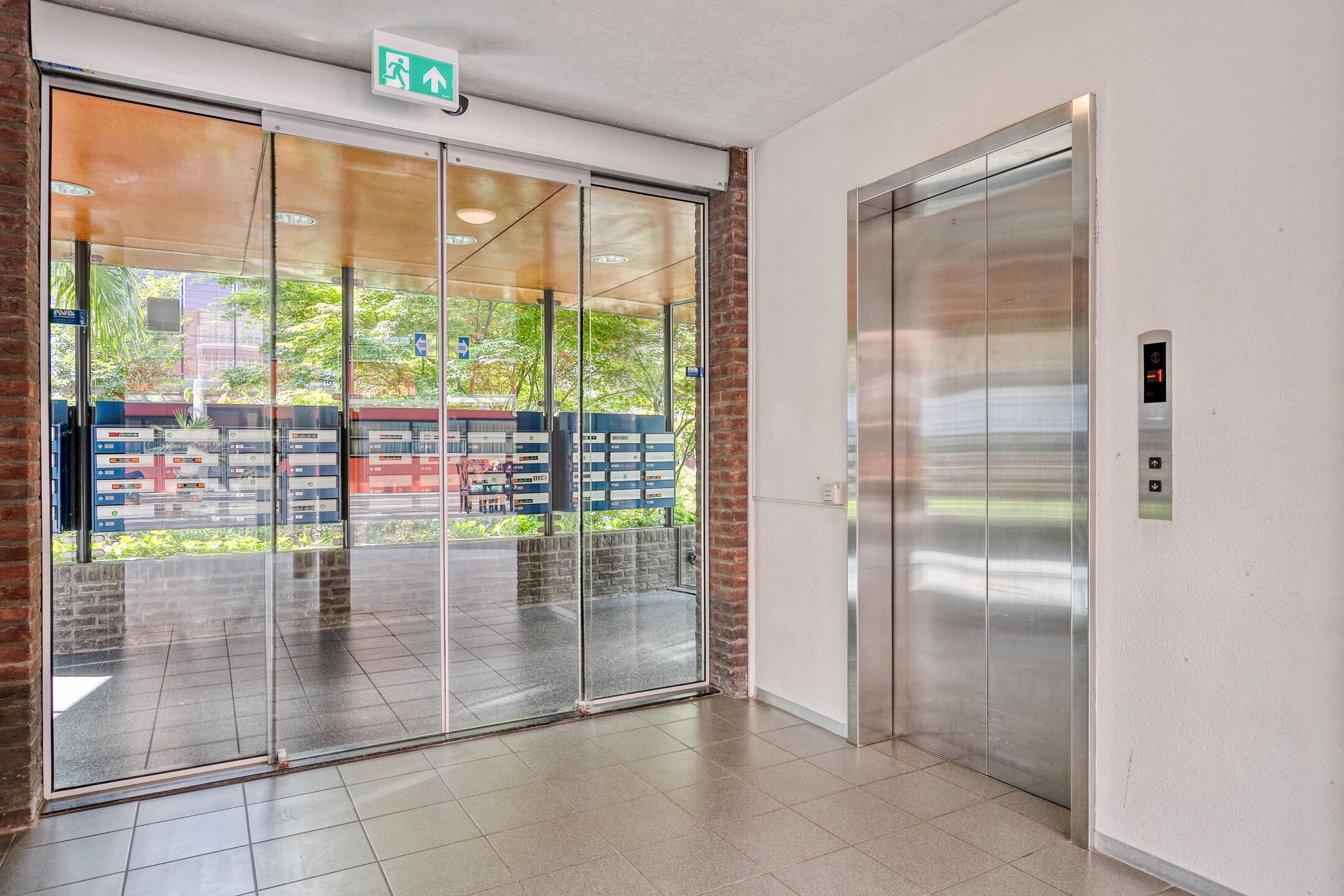 Photo 24 of Parelgras 94