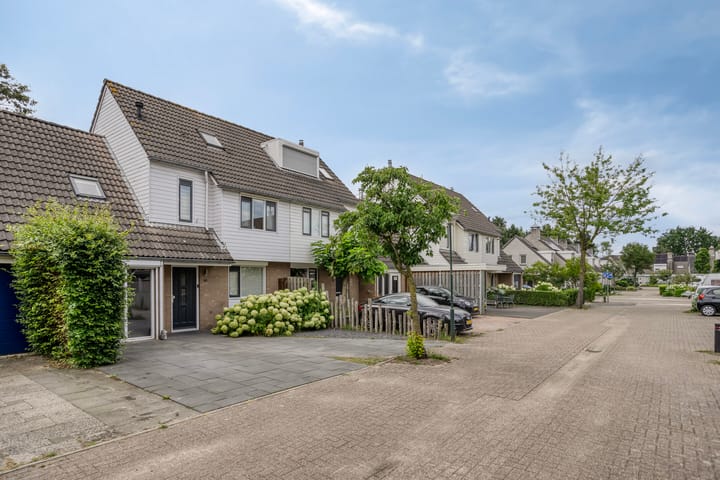 Foto 6 van Hermelijnweide 40