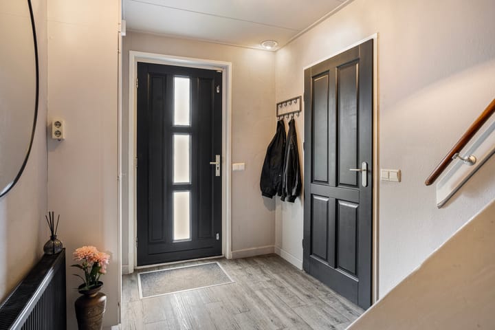 Foto 8 van Hermelijnweide 40