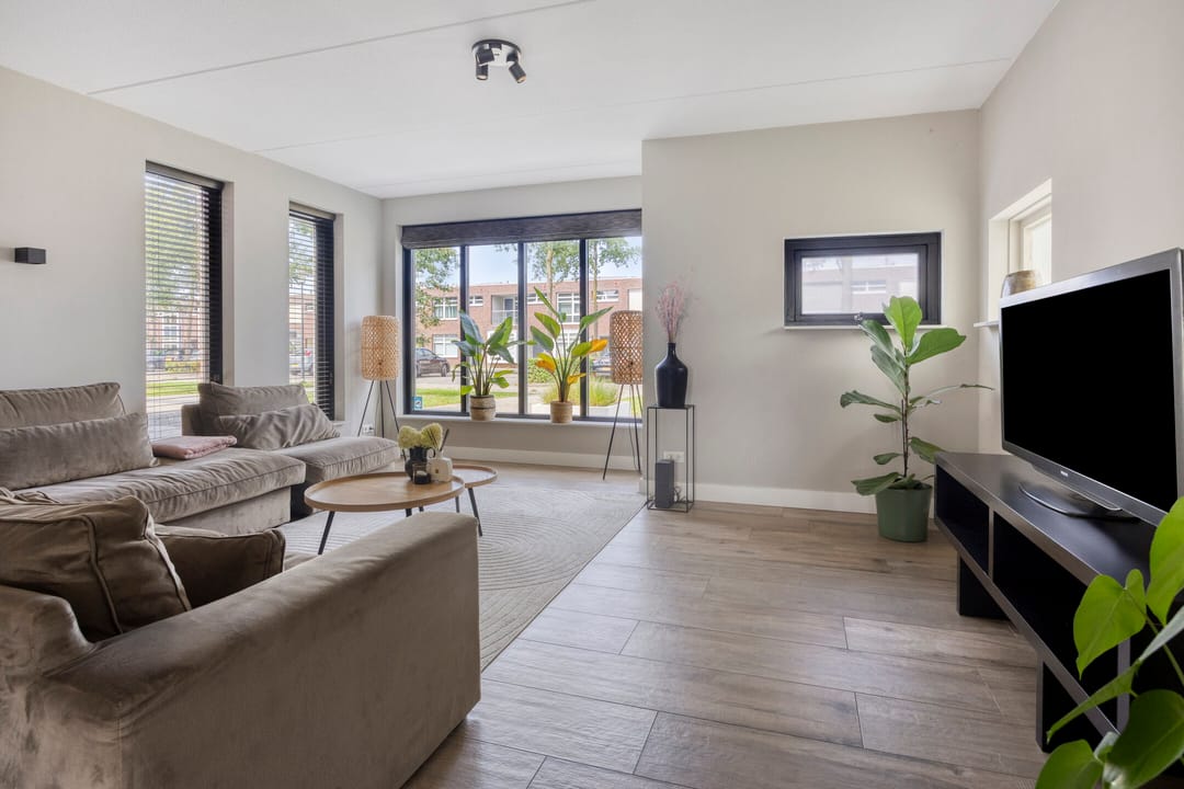 Foto 2 van Zonnewende 300