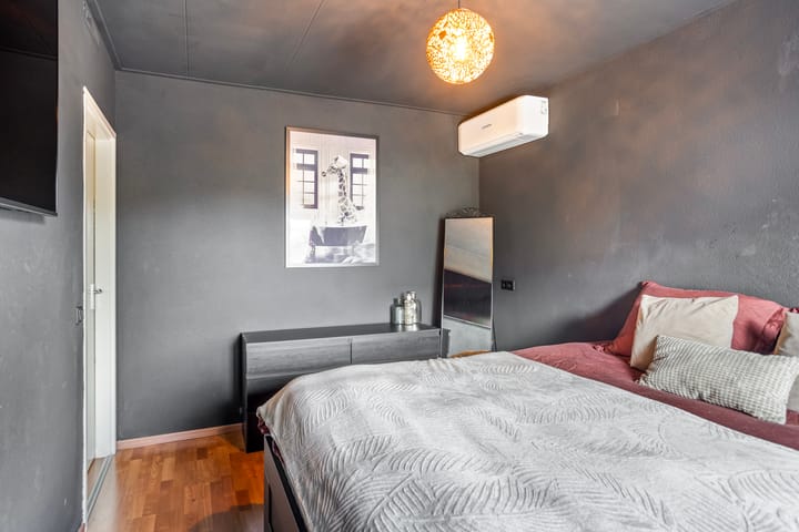 Foto 28 van Hermelijnweide 40