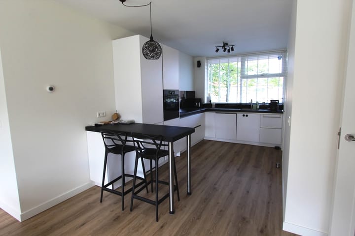 Photo 4 of Ruysdaelstraat 81