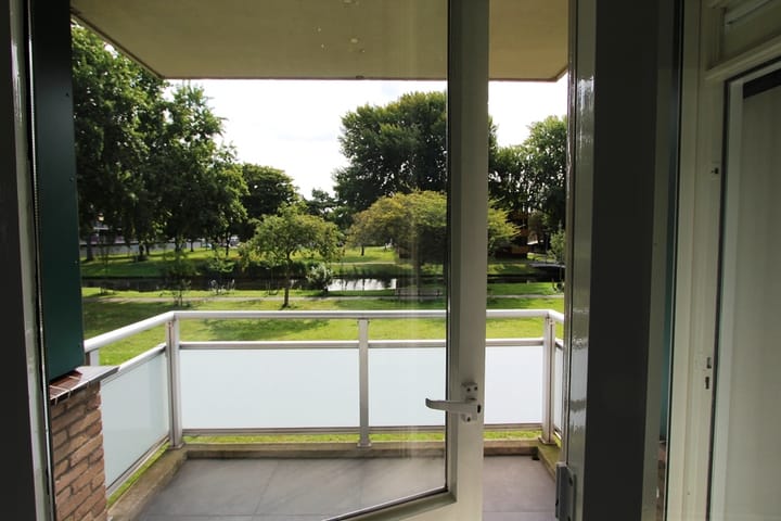 Photo 8 of Ruysdaelstraat 81