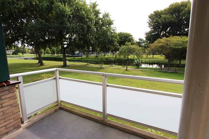 Photo 11 of Ruysdaelstraat 81