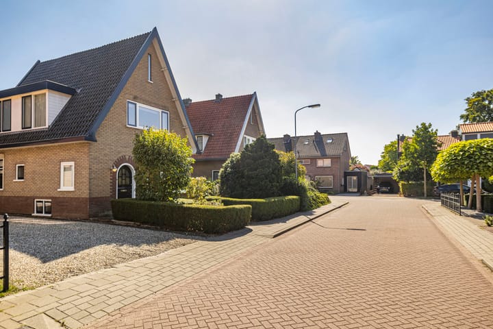 Foto 35 van Korenbloemlaan 23