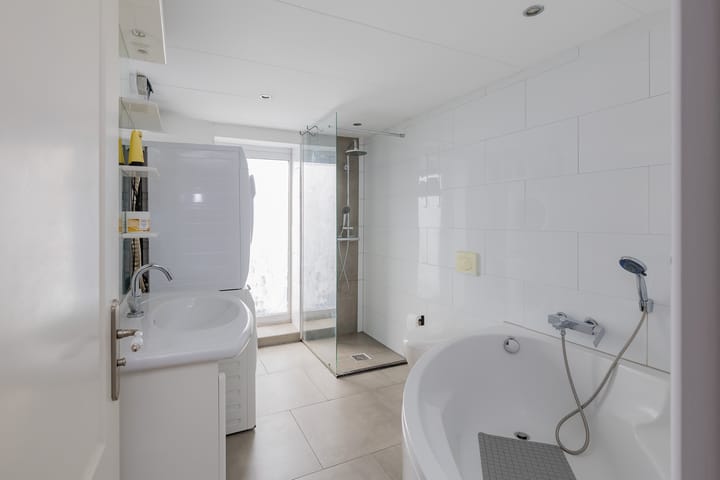 Foto 35 van Julianakade 46