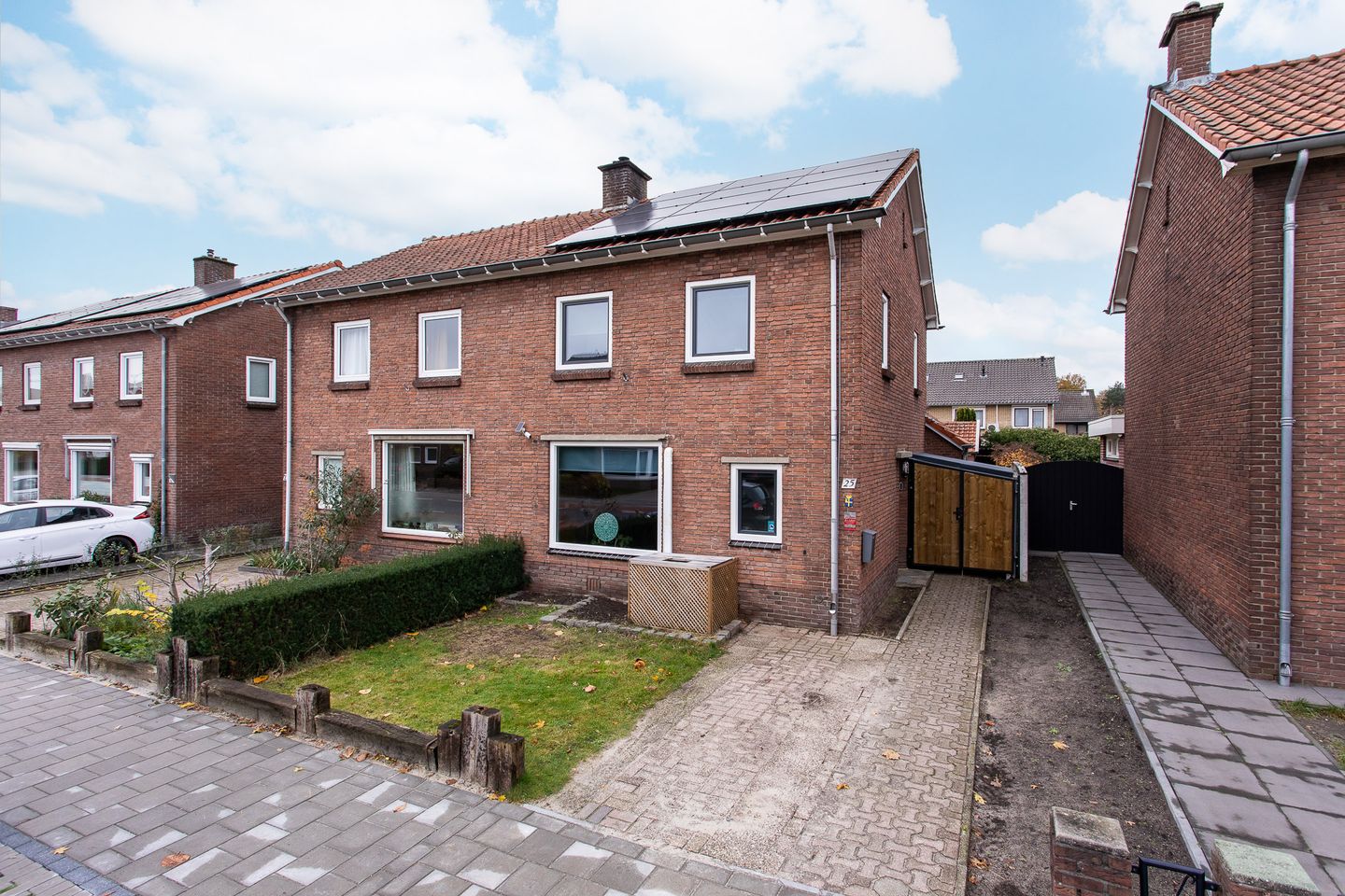 Foto 1 van Denekamperstraat 25