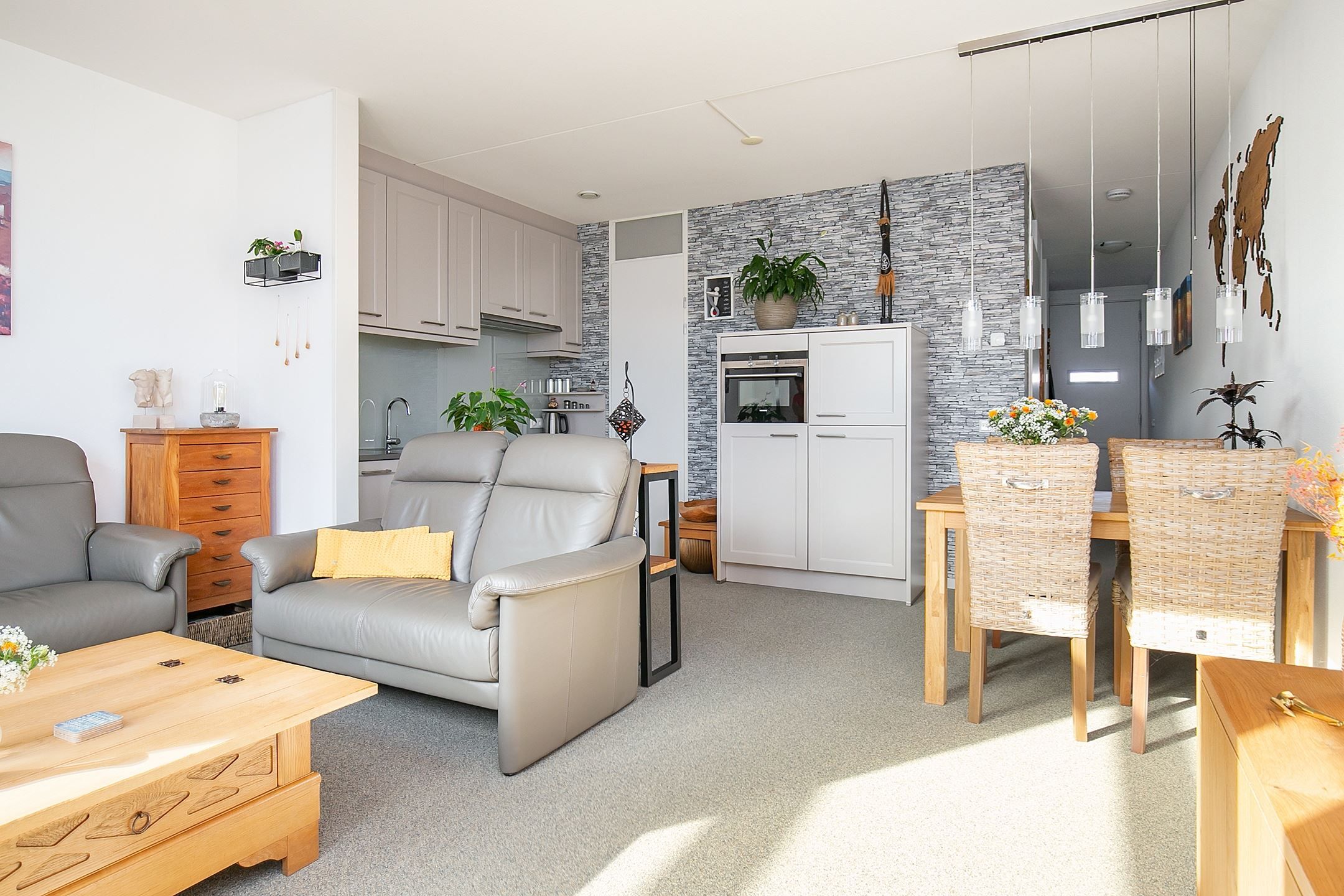 Photo 6 of Scharwoudestraat 114