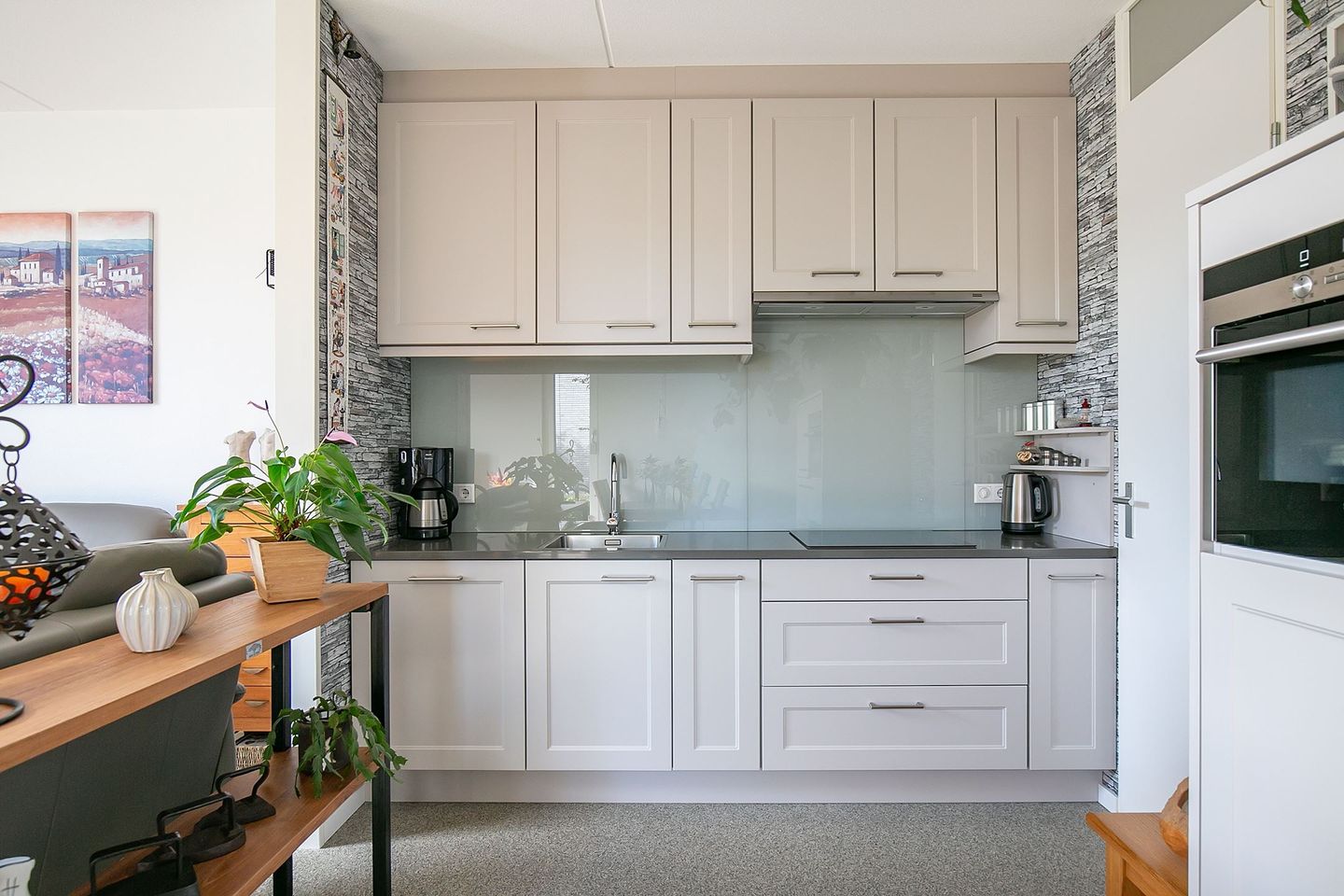 Photo 10 of Scharwoudestraat 114