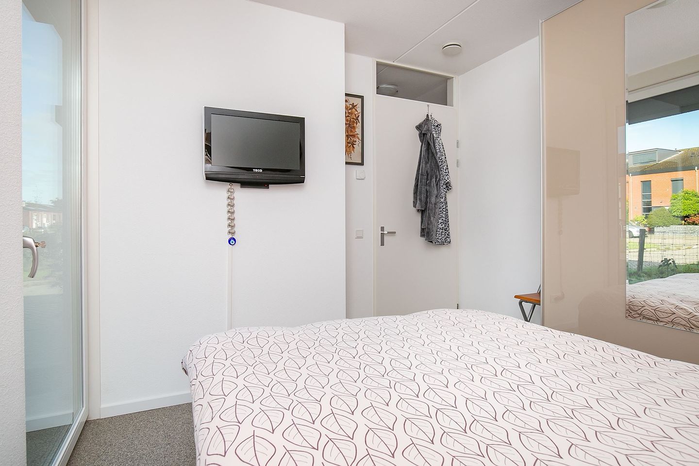 Photo 19 of Scharwoudestraat 114