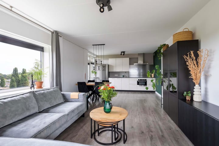 Photo 2 of Nobelstraat 56