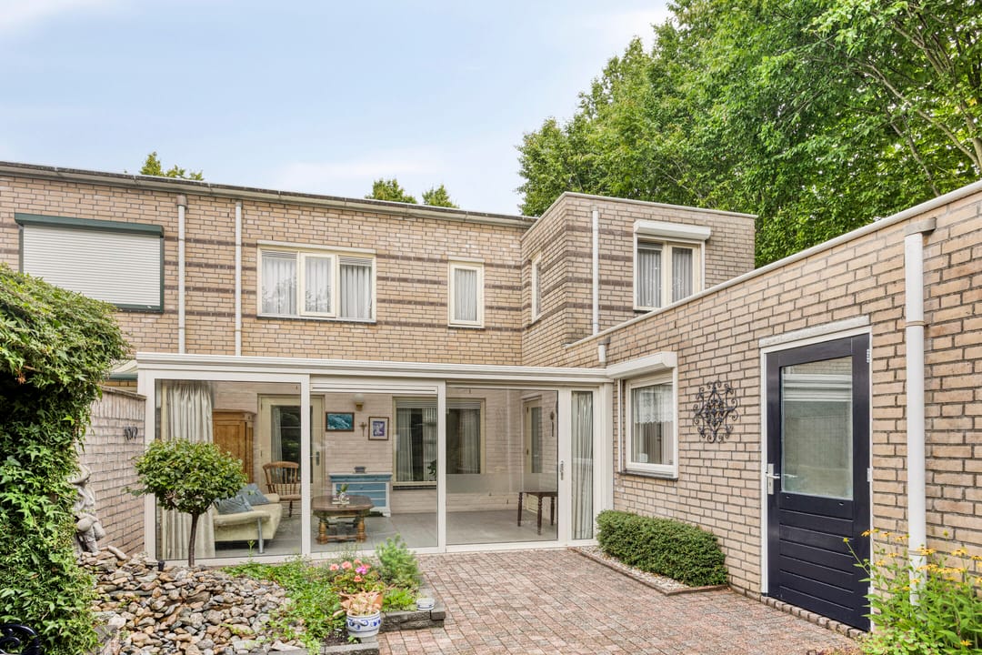 Photo 32 of Frans Michelsstraat 15