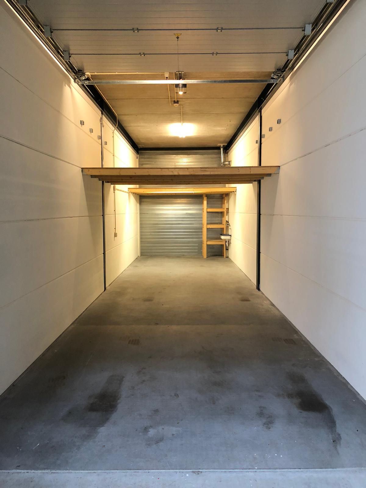 View photo 2 of Grote Esch 830-a4