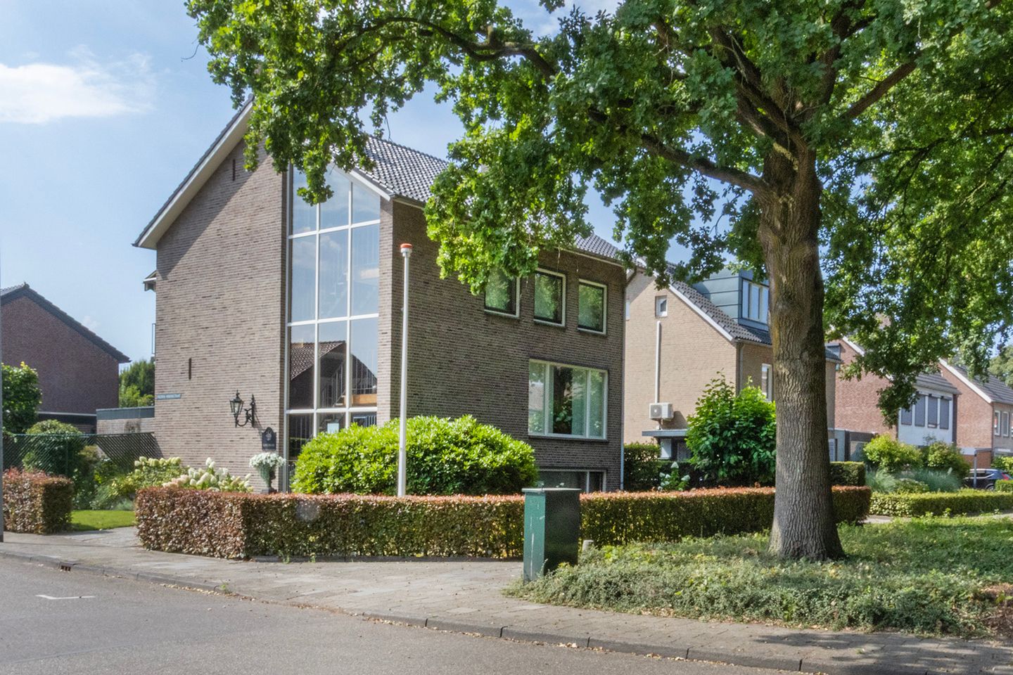 Je bent bijna op de pagina die je zoekt