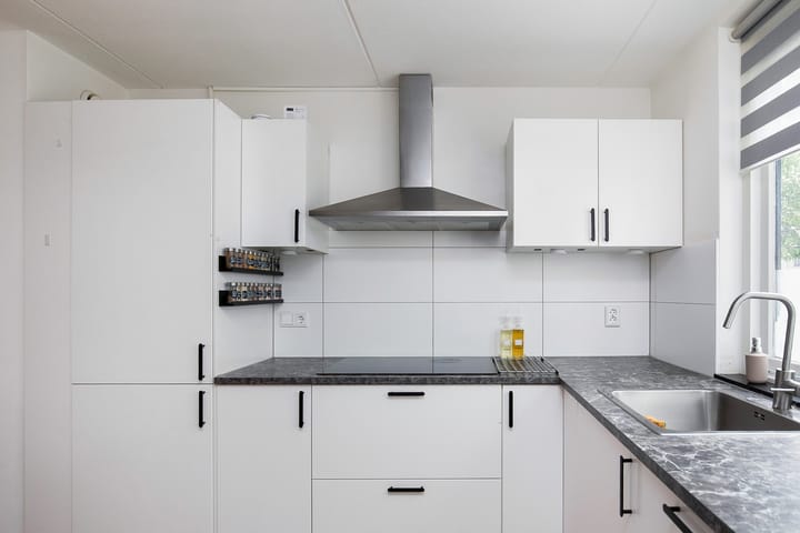 Foto 12 van Glenn Millerweg 122