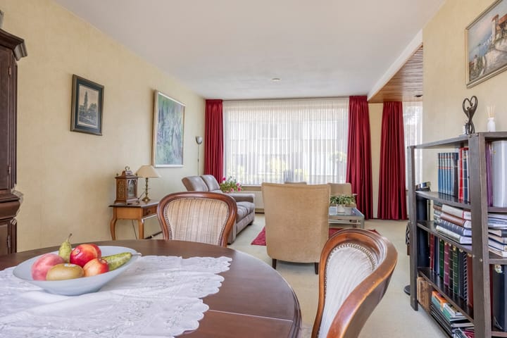 Foto 16 van Plutohof 8