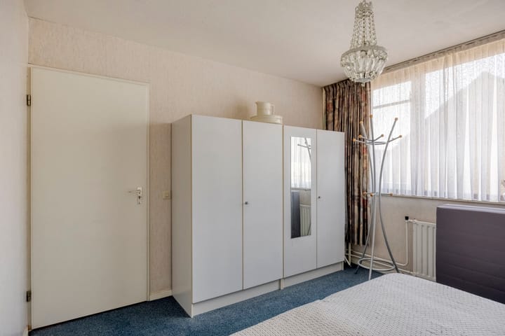 Foto 29 van Plutohof 8