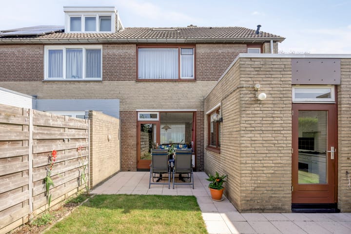 Foto 37 van Plutohof 8