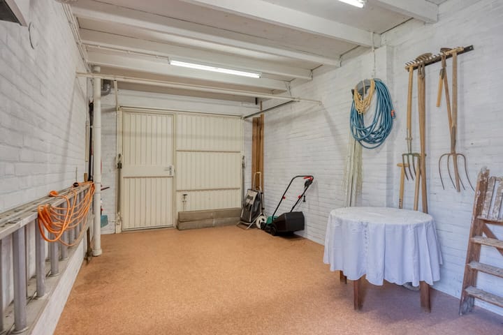 Foto 42 van Plutohof 8