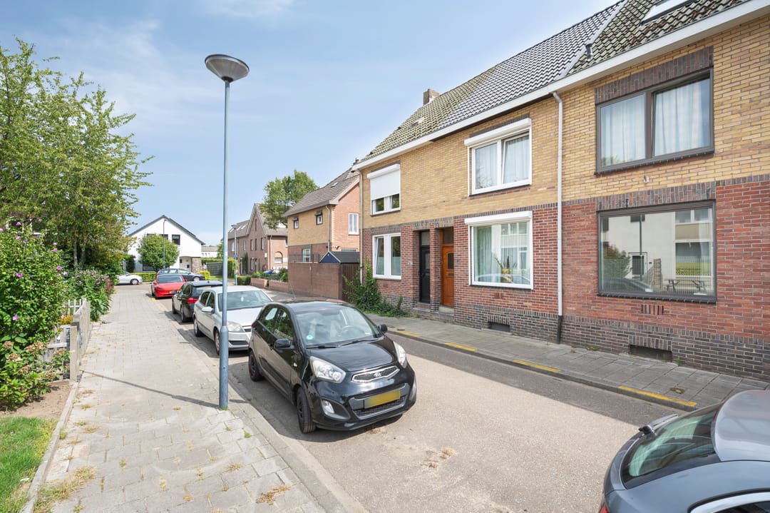 Photo 28 of Sint Lambertusstraat 29