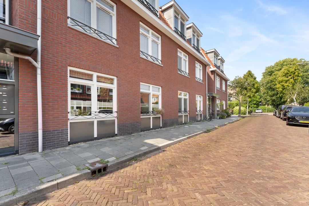 Photo 22 of Wilhelminastraat 39-C