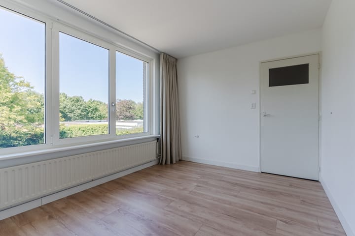 Photo 4 of de Lathyrus 10