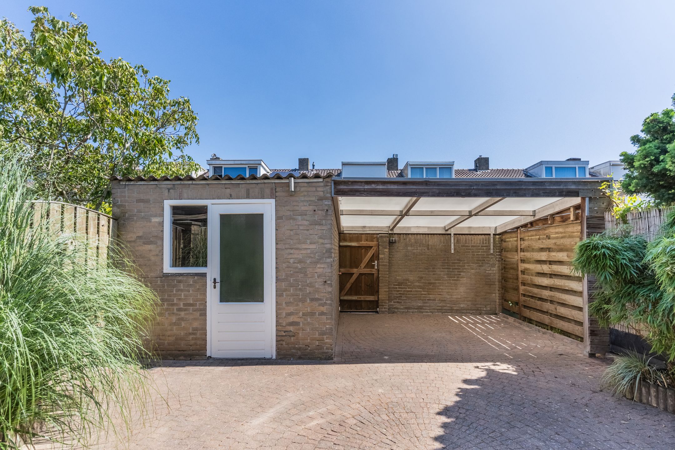 Photo 42 of de Lathyrus 10