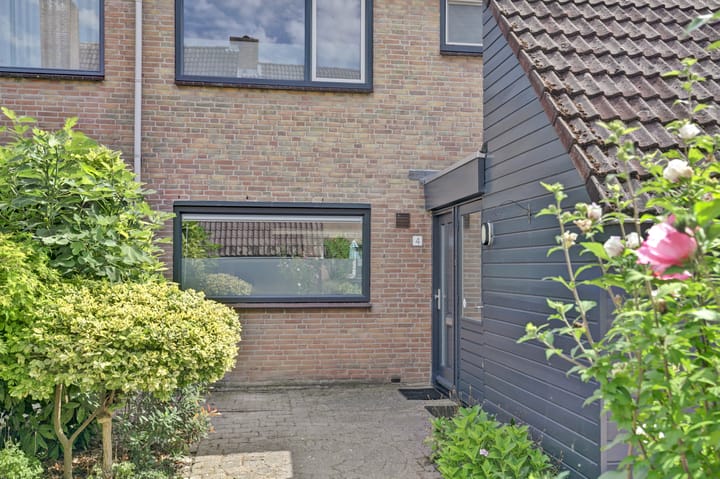 Foto 38 van Rigolettoplantsoen 4