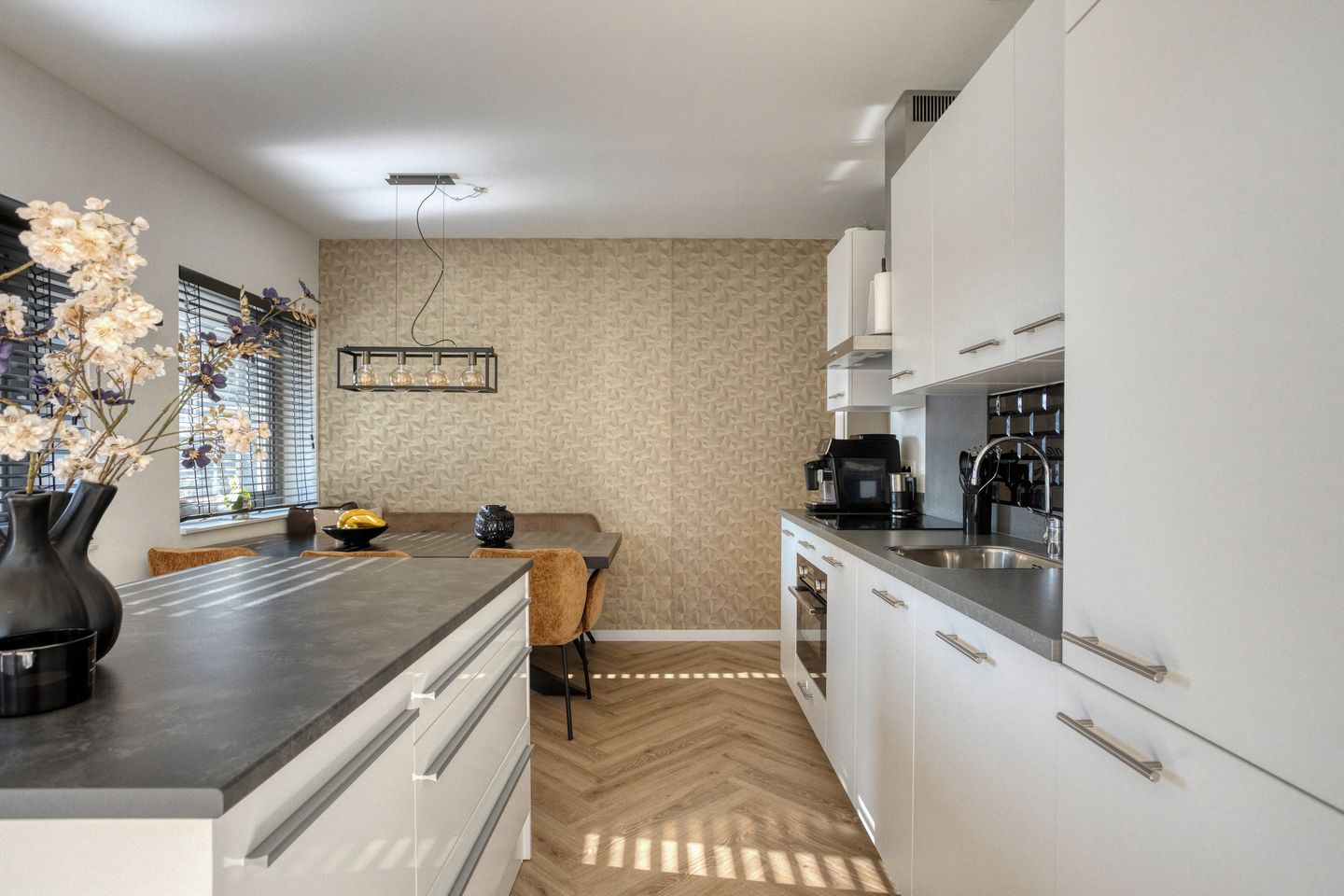 Foto 14 van Burgemeester Elsenlaan 319-F103