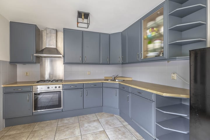 Foto 16 van Debussystraat 10