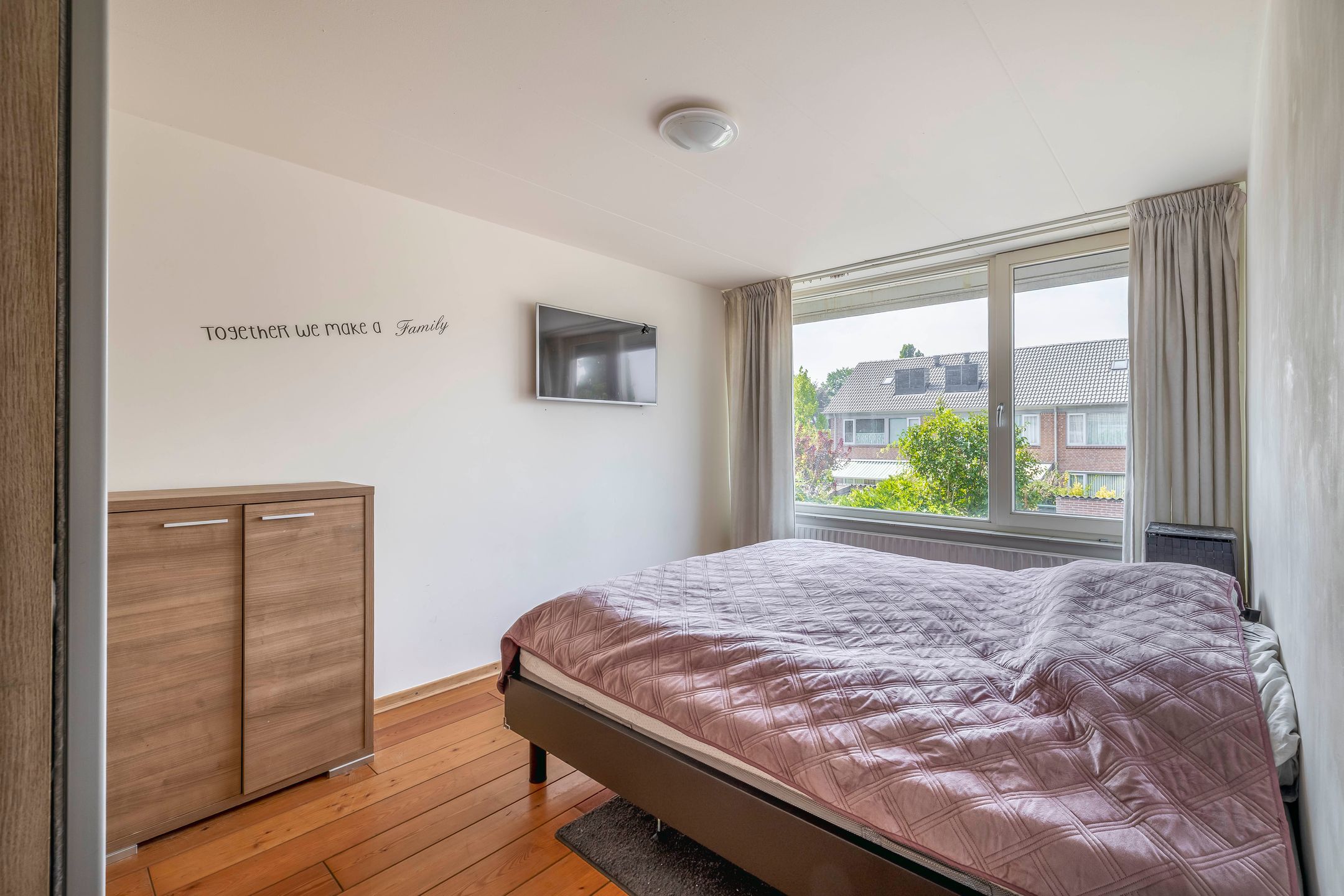 Foto 27 van Debussystraat 10