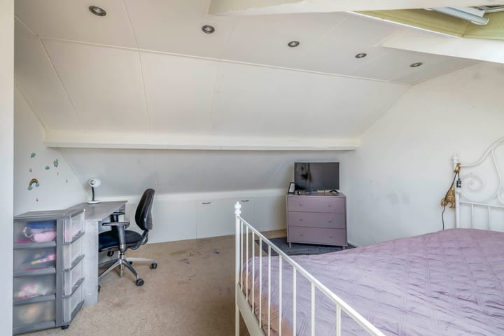 Foto 38 van Debussystraat 10