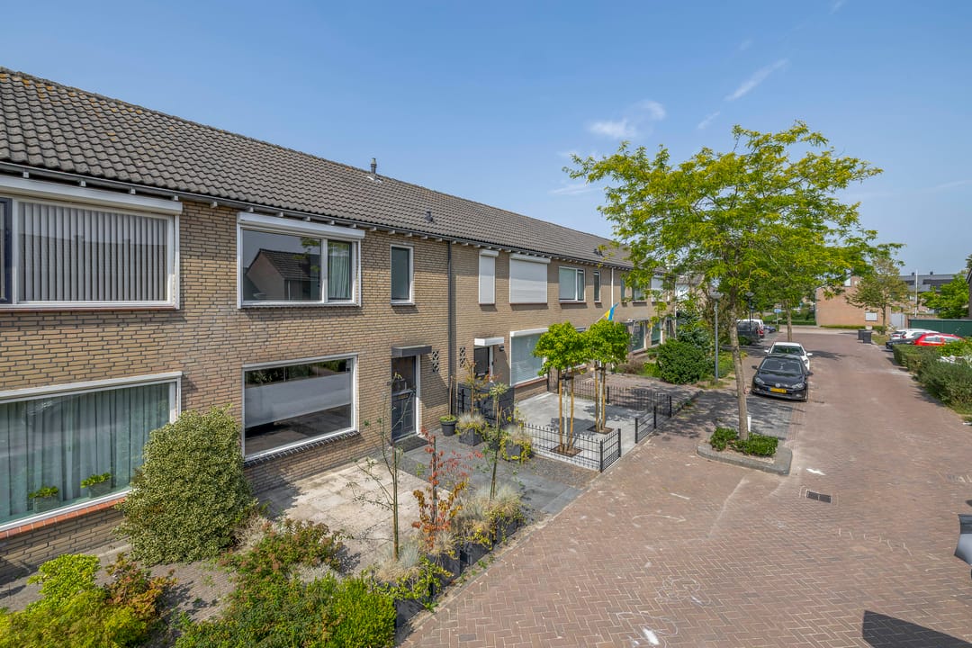 Foto 41 van Debussystraat 10