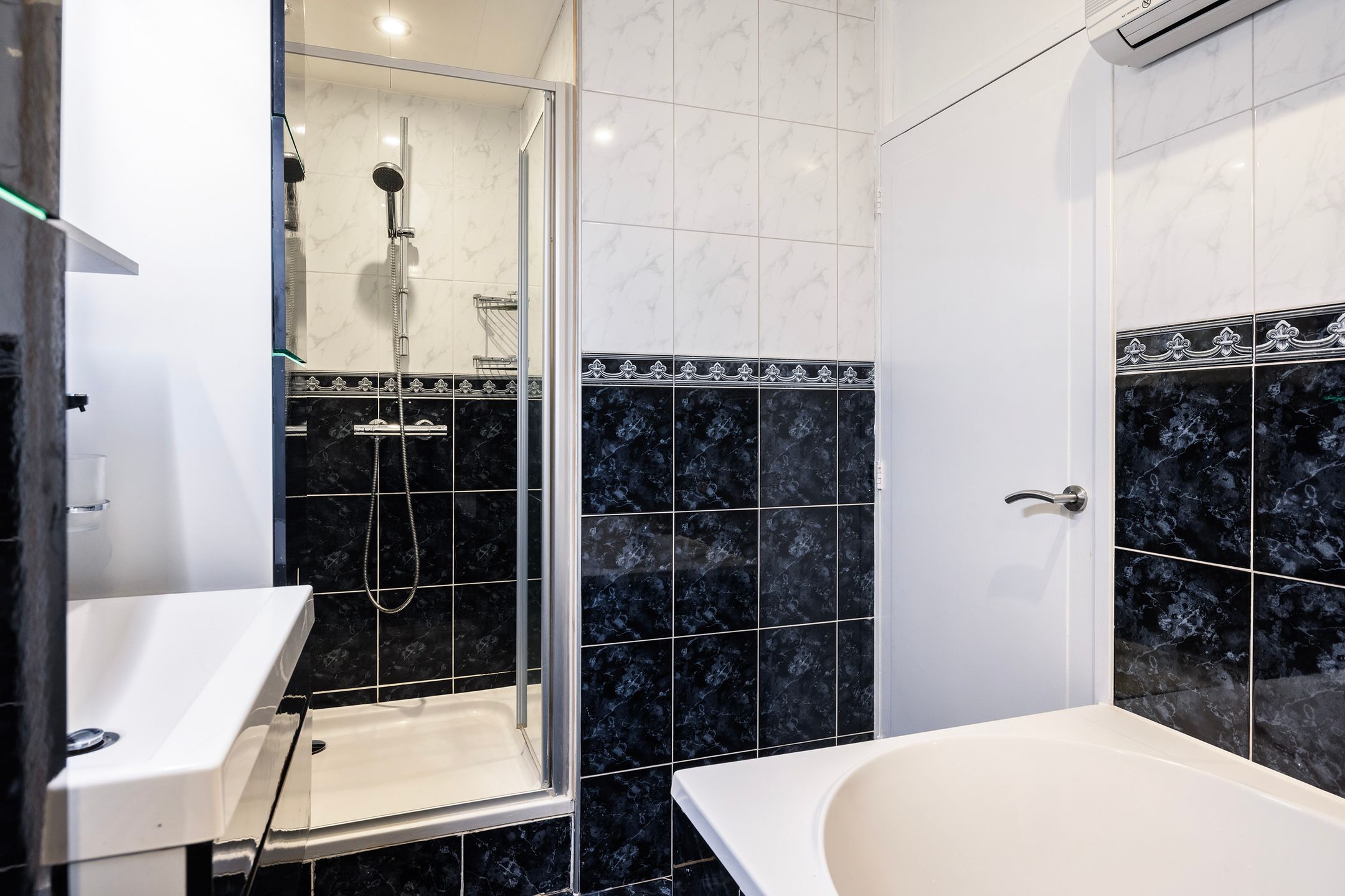 Foto 12 van Anna van Burenstraat 24