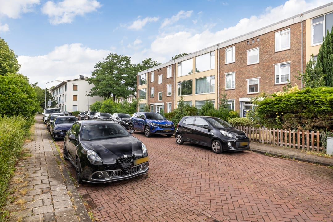 Foto 17 van Anna van Burenstraat 24