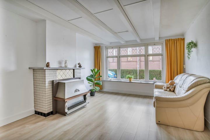 Foto 7 van Kerkplein 13