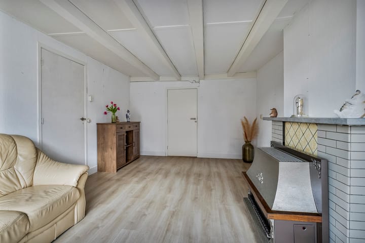 Foto 8 van Kerkplein 13