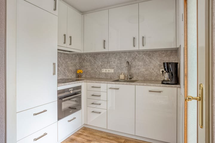 Photo 8 of Assepoester 15