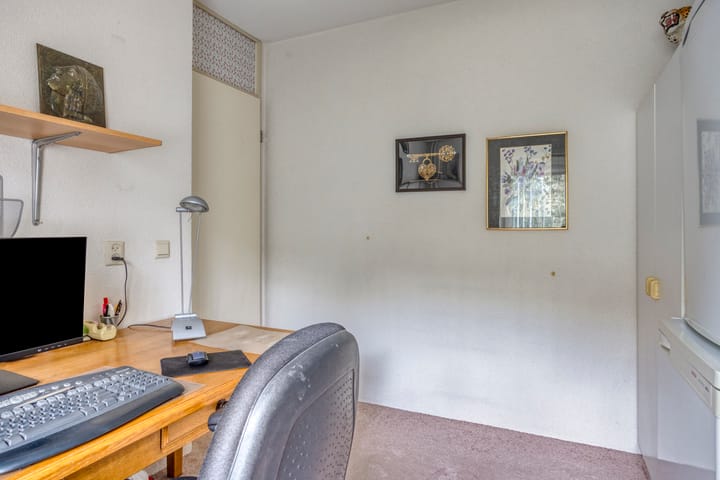 Photo 18 of Assepoester 15