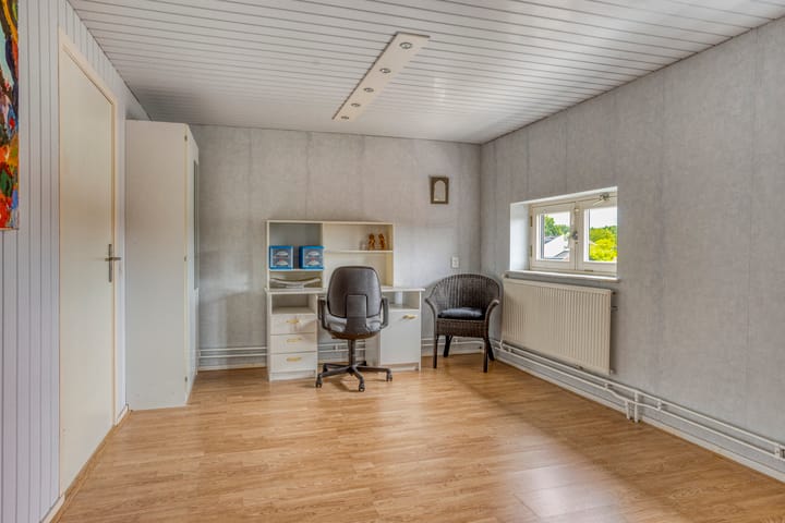 Photo 22 of Assepoester 15