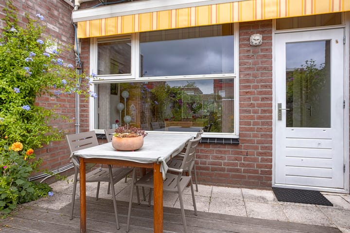 Photo 24 of Assepoester 15