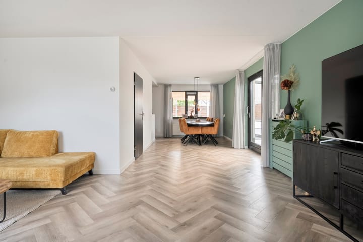 Foto 10 van Linde 12